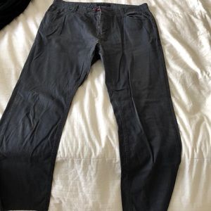 Tommy Hilfiger dark blue men’s pants 34x32